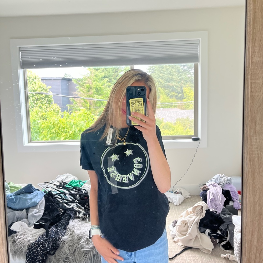 BRAND NEW CONVERSE T
